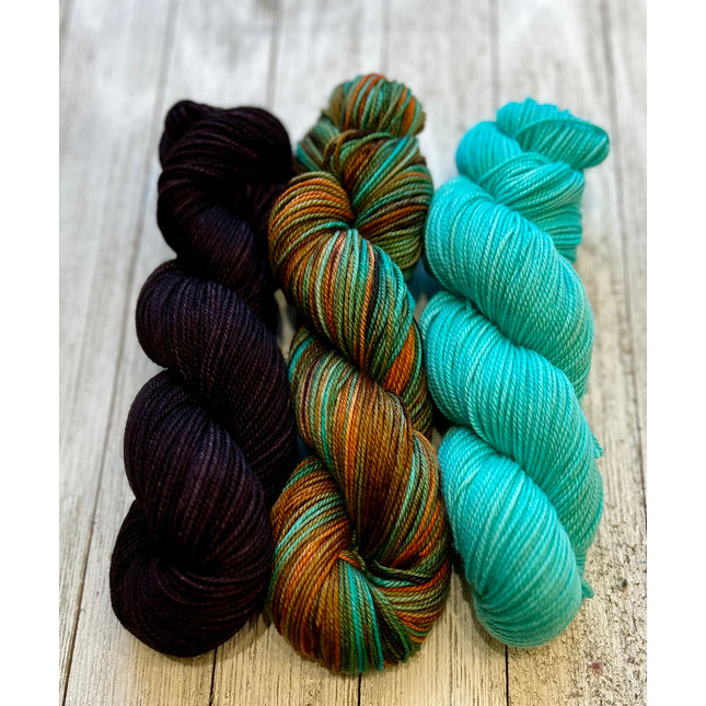 'All About Me Cowl' Kit - (Pattern Not Included)
