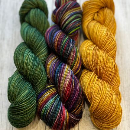 'All About Me Cowl' Kit - (Pattern Not Included)