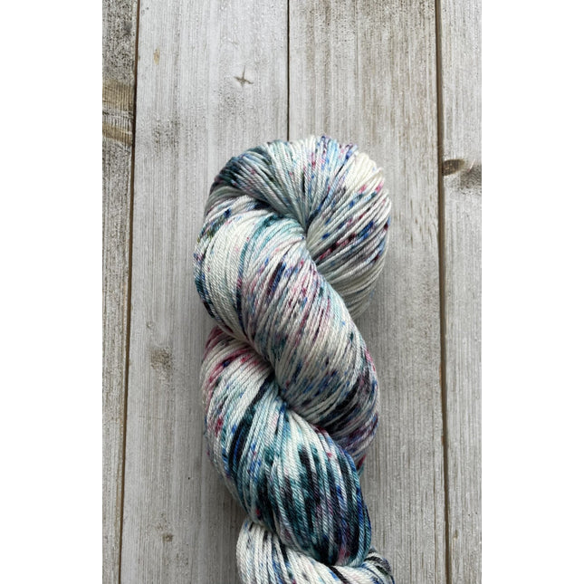 Islas * NEW!!* - A Twist of Yarn