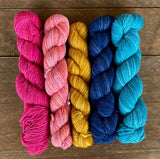 Manos Mini Pack - A Twist of Yarn