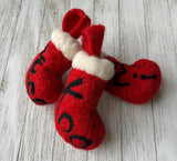 Needle Felted Christmas Decor - A Twist of Yarn