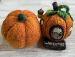 Needle Felted Pumpkin - A Twist of Yarn