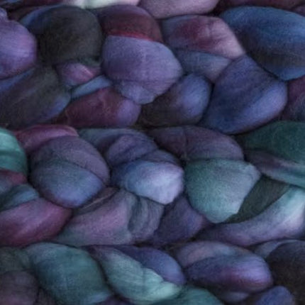 Nube - A Twist of Yarn