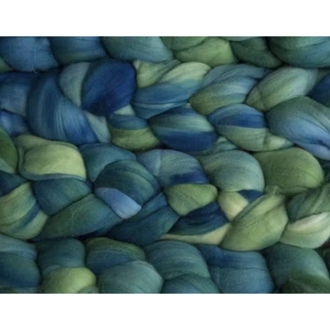 Nube - A Twist of Yarn