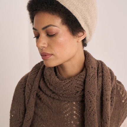 Pier & Metton - A Twist of Yarn