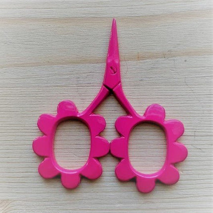 Scissor - Novelty - A Twist of Yarn