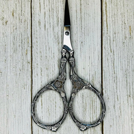 Scissor - Novelty - A Twist of Yarn