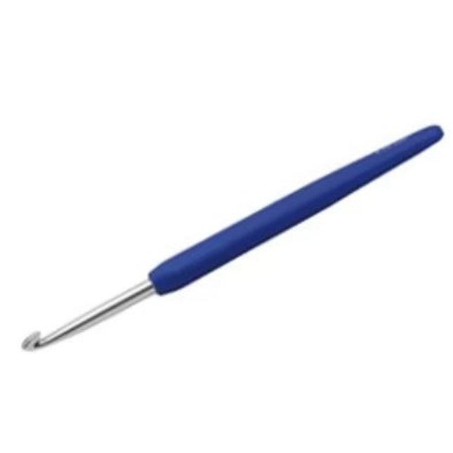 Waves Crochet Hooks - A Twist of Yarn