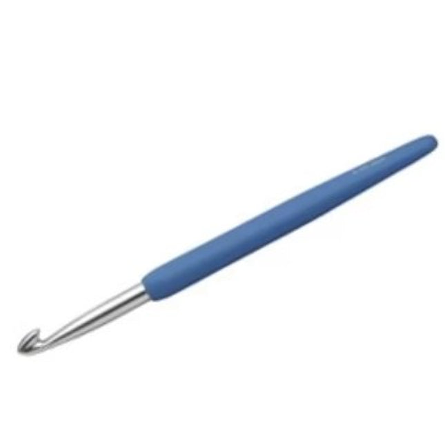 Waves Crochet Hooks - A Twist of Yarn